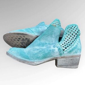 CIRCLE G WOMEN'S Turquoise Cutout Shortie booties  8 NEW